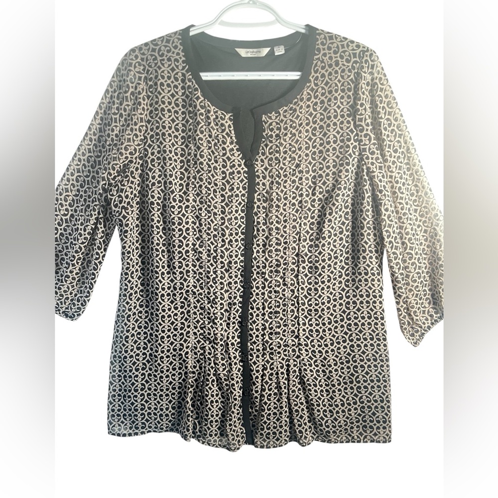 Liz Claiborne Gray 3/4 Sleeve Buttoned Blouse